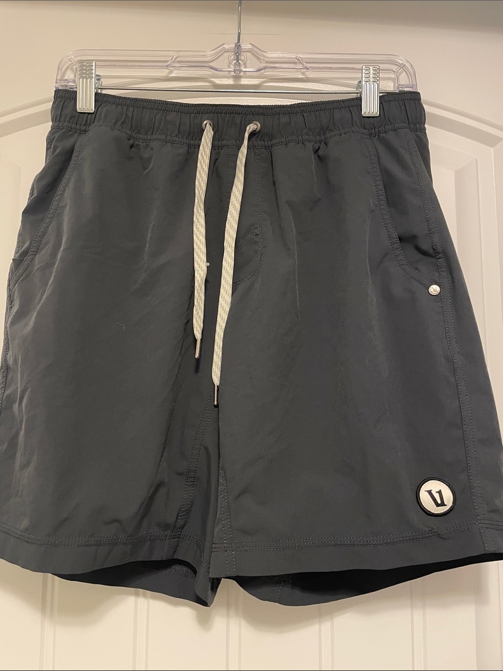 Vuori Gray 7” Shorts